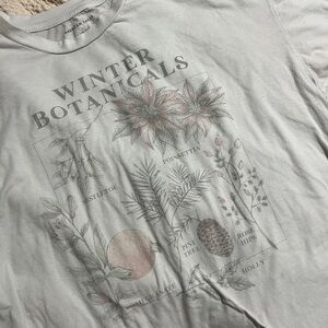 American Eagle Light Gray T-Shirt